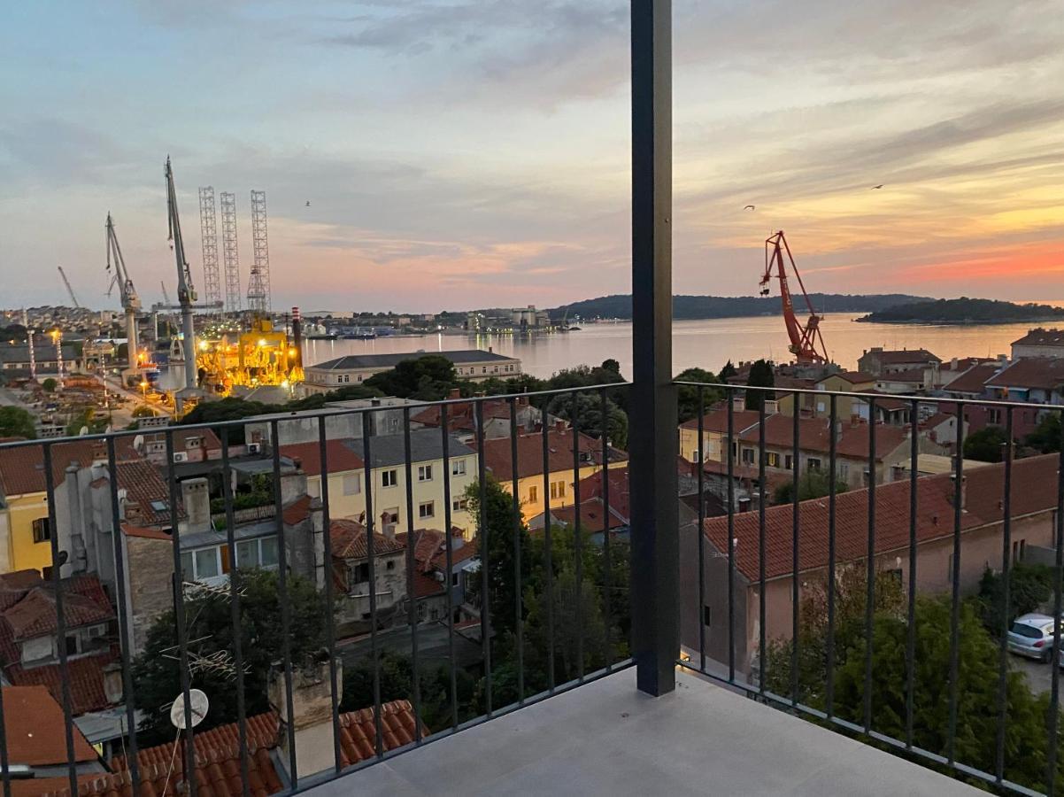 Castropola Views With Private Parking Daire Dış mekan fotoğraf